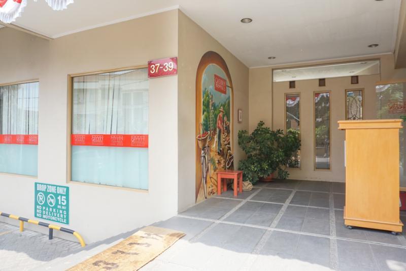 Residences By Reddoorz Near Maranatha University Bandung Dış mekan fotoğraf